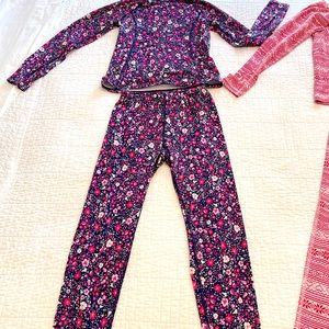 Lot of 2- Lands End thermal base layer kids size 7-8